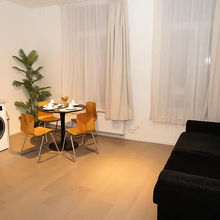 003 Avenue Louise Apartament