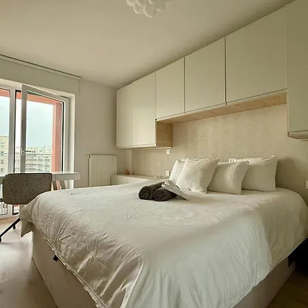 Cosy Flat For 2pers 5 Min From Gare Du Midi By Transport בריסל