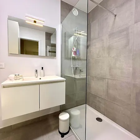 Cosy Flat For 2pers 5 Min From Gare Du Midi By Transport