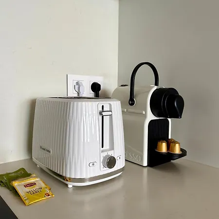 Cosy Flat For 2pers 5 Min From Gare Du Midi By Transport Lägenhet