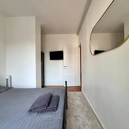 Spacious Family For 9 Near Midi Station Appartement *