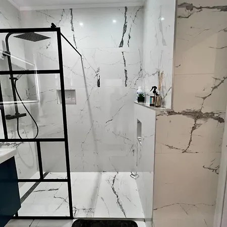 Spacious Family For 9 Near Midi Station Appartement