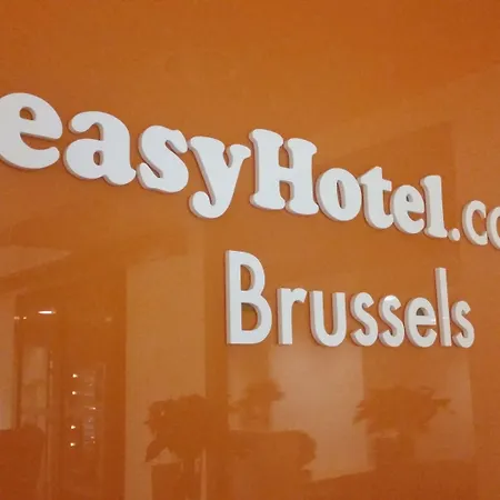 Easyhotel Centre Hotel 3*