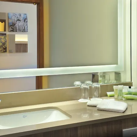 Courtyard By Marriott Eu Hotel