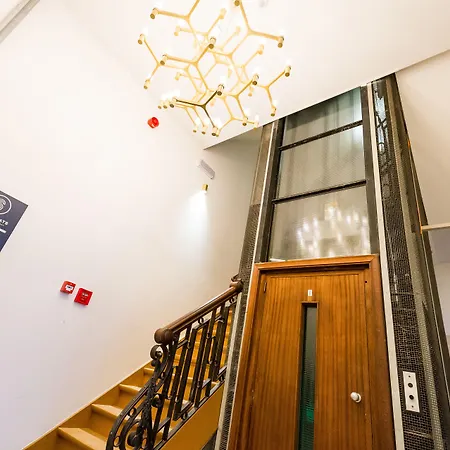Smartflats Design - Grand-place Aparthotel 3*