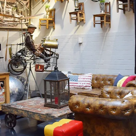 Ostello The Legacy By 2go4 Center