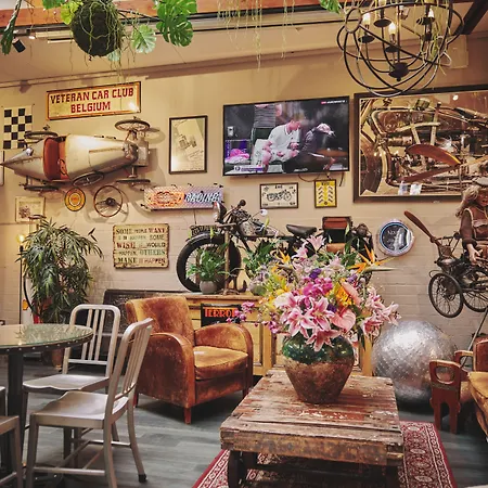 Hostel The Legacy By 2go4 Center *