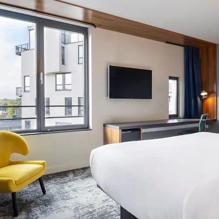 Hotel Pestana Schuman 3*