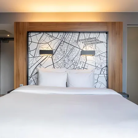 Hotel Pestana Schuman 3*