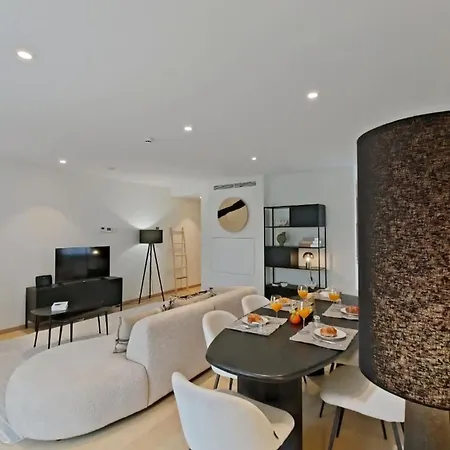 Elegant 3-bedroom In Ixelles