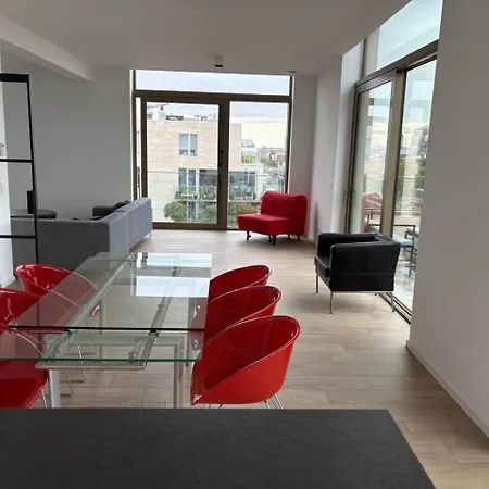 Floor Luxury With Spectacular Water Views Brussel