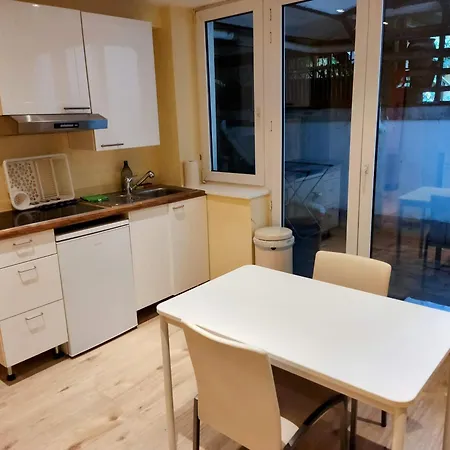 公寓 Modern Half-basement 1br Near Montgomery & Vub *