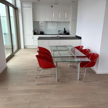 شقة Floor Luxury With Spectacular Water Views *