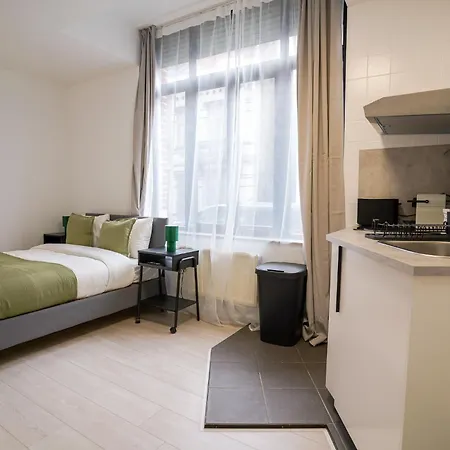 アパート Cinquantenaire 1 *