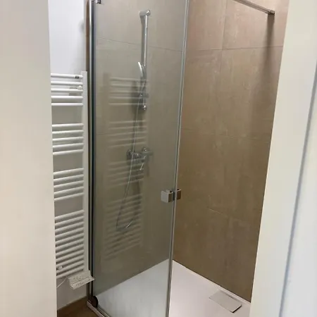 Floor Luxury With Spectacular Water Views Brüssel