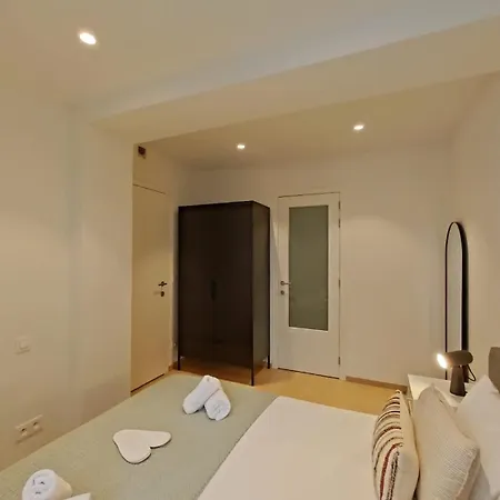 Elegant 3-bedroom In Ixelles Brüsszel
