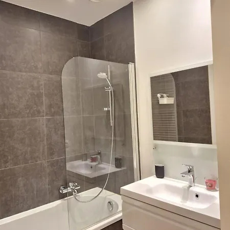 Louise Luxe In Apartman *