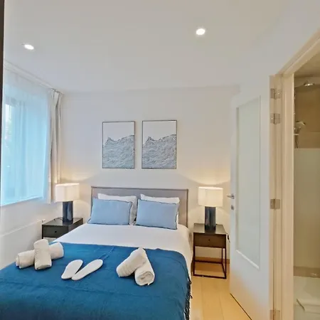 Elegant 3-bedroom In Ixelles Brüsszel