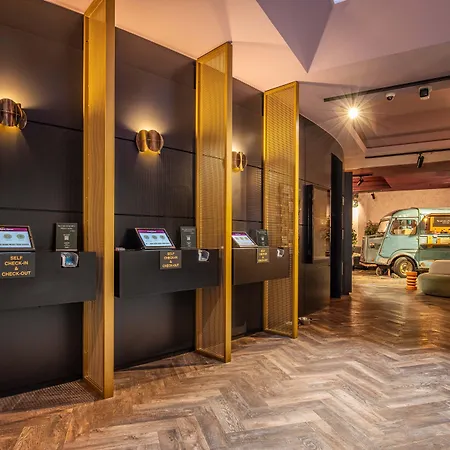 Numa Royal Galleries Отель