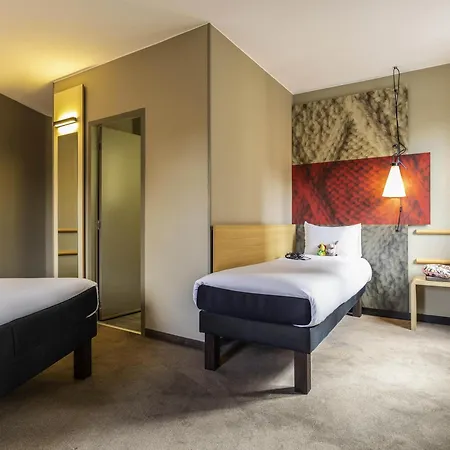 Ibis Off Grand'place 3*