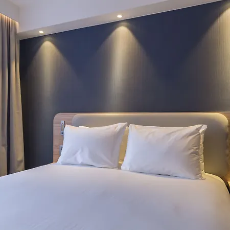 Otel Express Brussels-grand-place By Ihg Brüksel