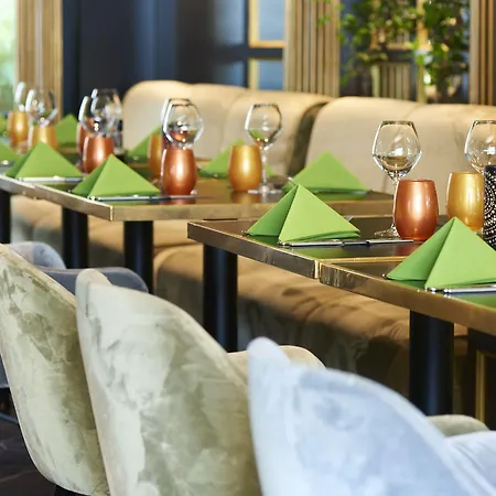 بارسي باي وارويك 4*