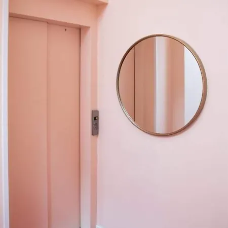 La Bourse ホテル 3*