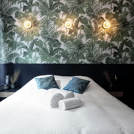 Bed & Breakfast Secret Walls 3*