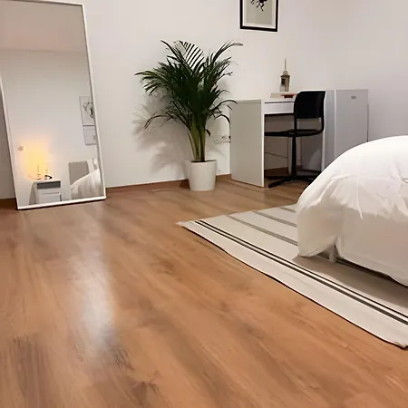 Cozy Private With Terrace & Workspace Bruxelas