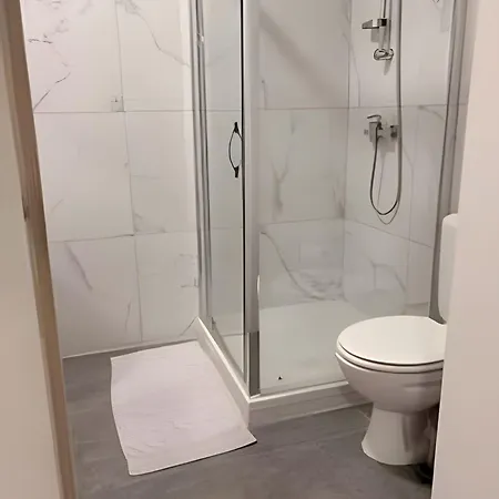 Cozy Private With Terrace & Workspace 브뤼셀