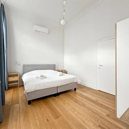 Self Check In Ixelles Retreat In The Heart Of Apartment *