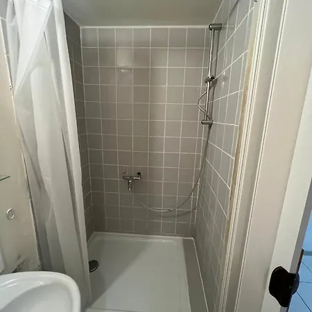 European District بيت ضيافة *