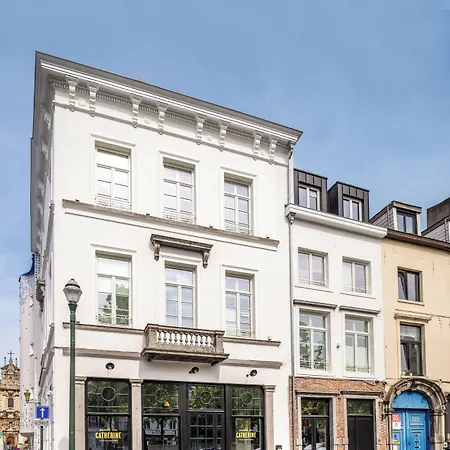 Made In Catherine Hotell