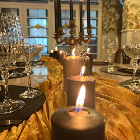 La Petite Foret Art Deco In