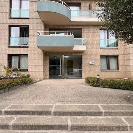 Modern With Garden Terrace Near Eu District *