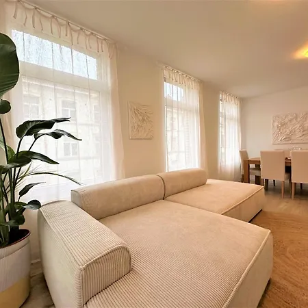 Grand Place - St Catherine - Midi - 10 Min Walk - 60mp Beautiful Apartmán