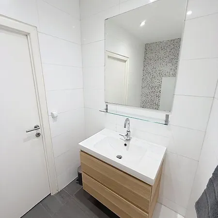 Fernand Cocq * ブリュッセル