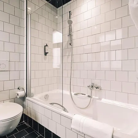 ホテル ズーム 4*