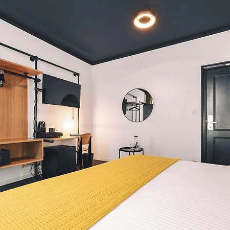 Hotel Zoom 4*