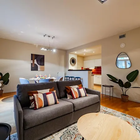 Modern 1br In The Heart Of The European Quarter Apartment