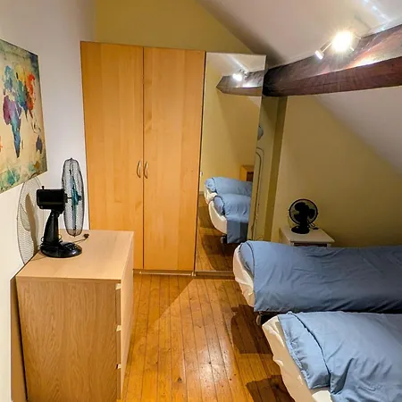 דירה Duplex 3br Near Supermarkets & Metro *