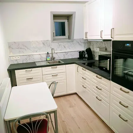 Apartment Duplex 3br Near Supermarkets & Metro - 3rd & 4th Floor, No Lift
