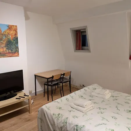 Apartment Duplex 3br Near Supermarkets & Metro - 3rd & 4th Floor, No Lift Brussels