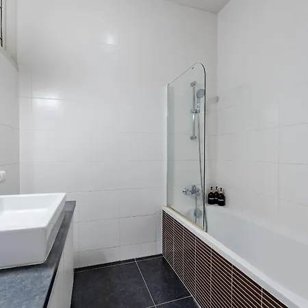 Bright 1br In The Heart Of The European Quarter Appartement