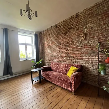 Big Cosy Family Duplex Near Grande Place بروكسل