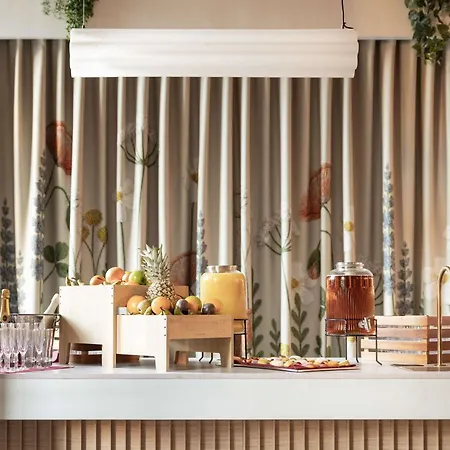 诺富特布鲁塞尔大广场酒店 酒店 4*