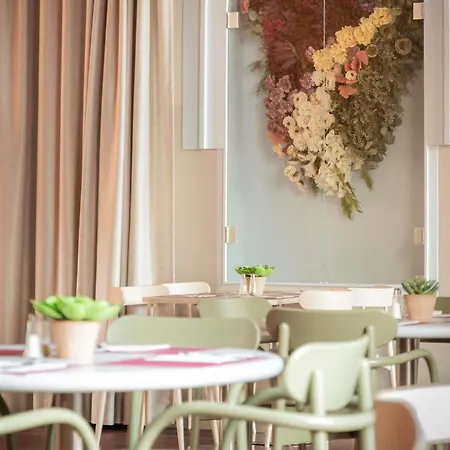 Novotel Off Grand Place 4* Brussel