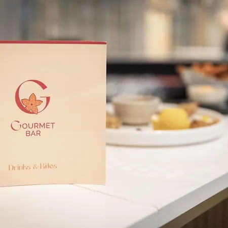 ノボテル オフ グランプラス 4*