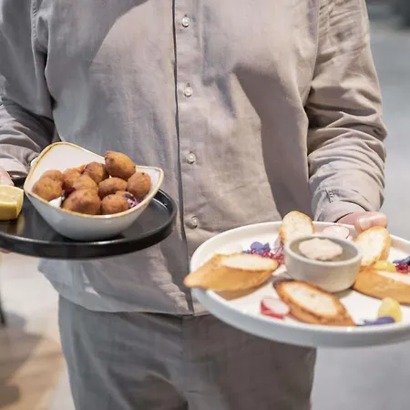 诺富特布鲁塞尔大广场酒店 酒店