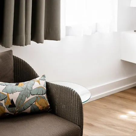 Apartman Flats 4*